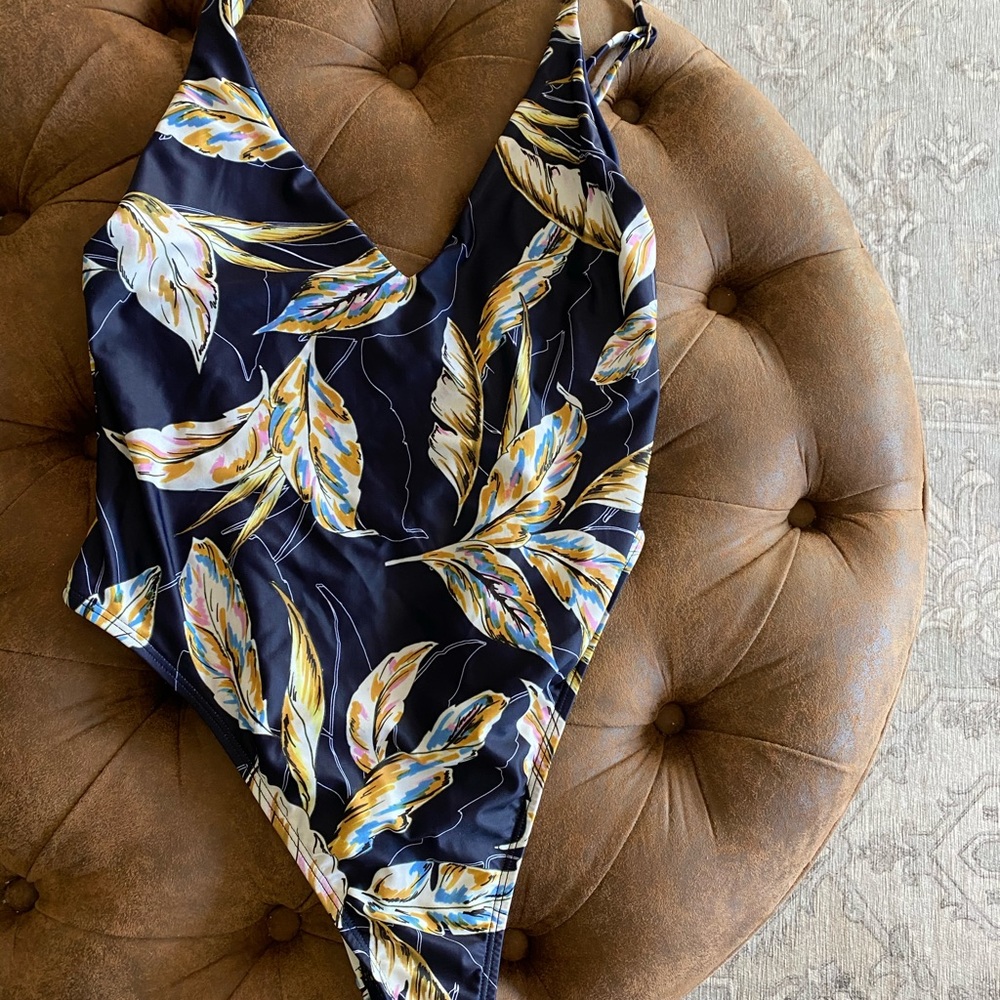 Like new L space one piece